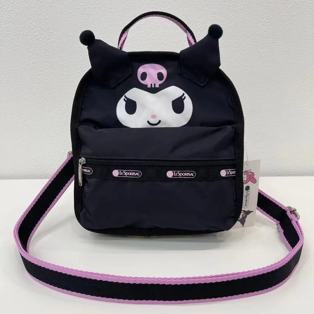 

Плюшевая мультяшная Милая многофункциональная сумка Kuromi Sanrio через плечо на черном фоне аниме плюшевые игрушки для девочек подарок на день рождения