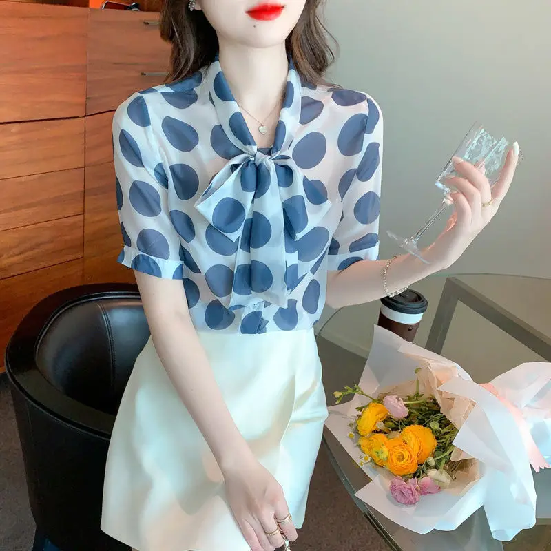 

Женская шифоновая блузка в горошек, с V-образным вырезом и рукавом до локтя