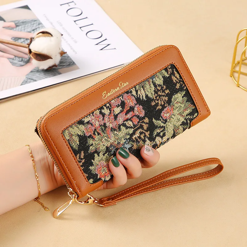 

Embroidered Ladies Clutch Wallet Women's Long Splicing Zipper Tassel Large Capacity Wallet Bag
