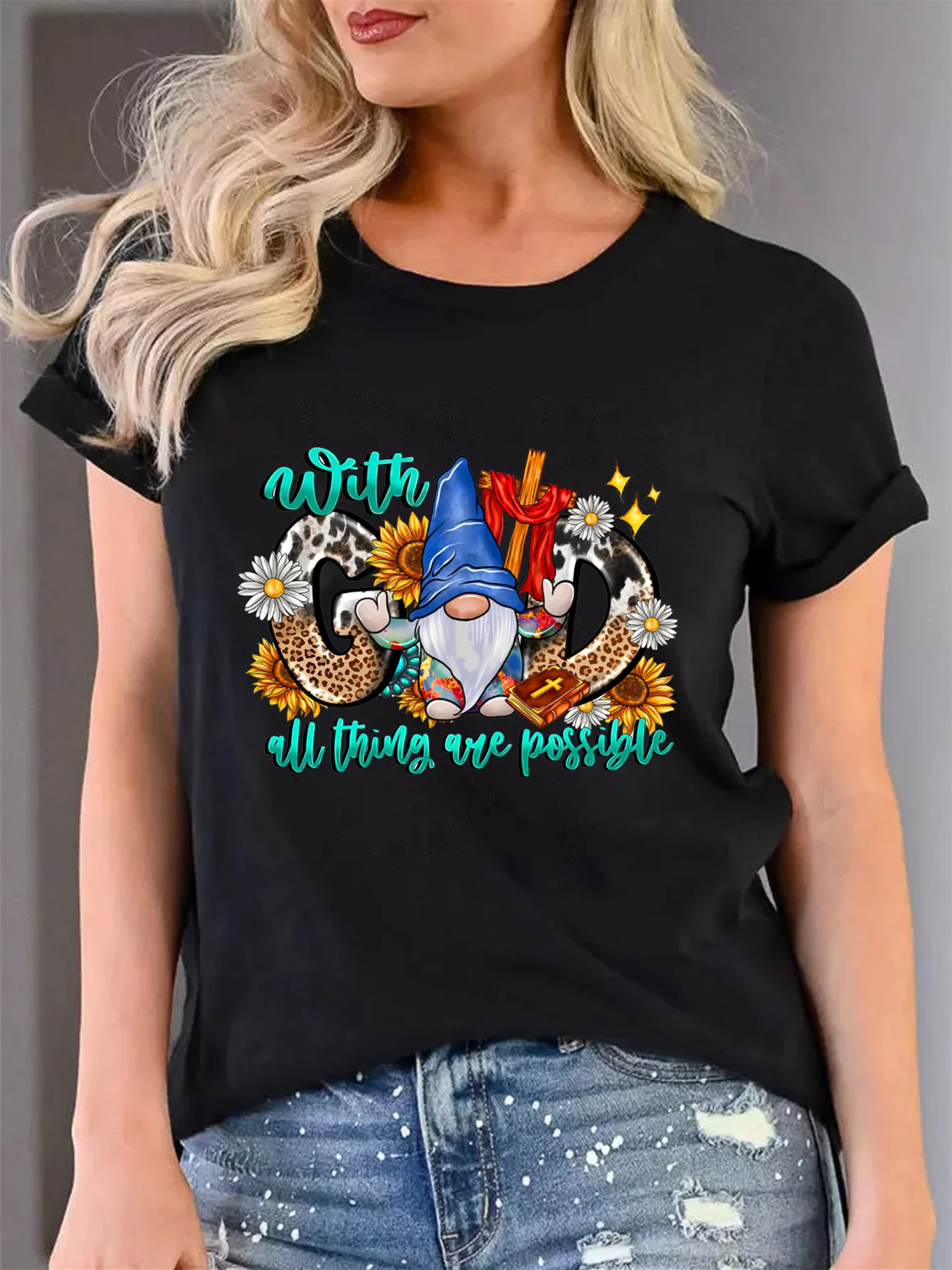 Женская футболка с надписью New With God все возможные дела