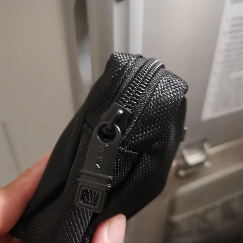 Tumi Travel Makeup Bag Fashion Leather Solid Color Wash Bag Casual Toiletry Bag Cosmetic Bag