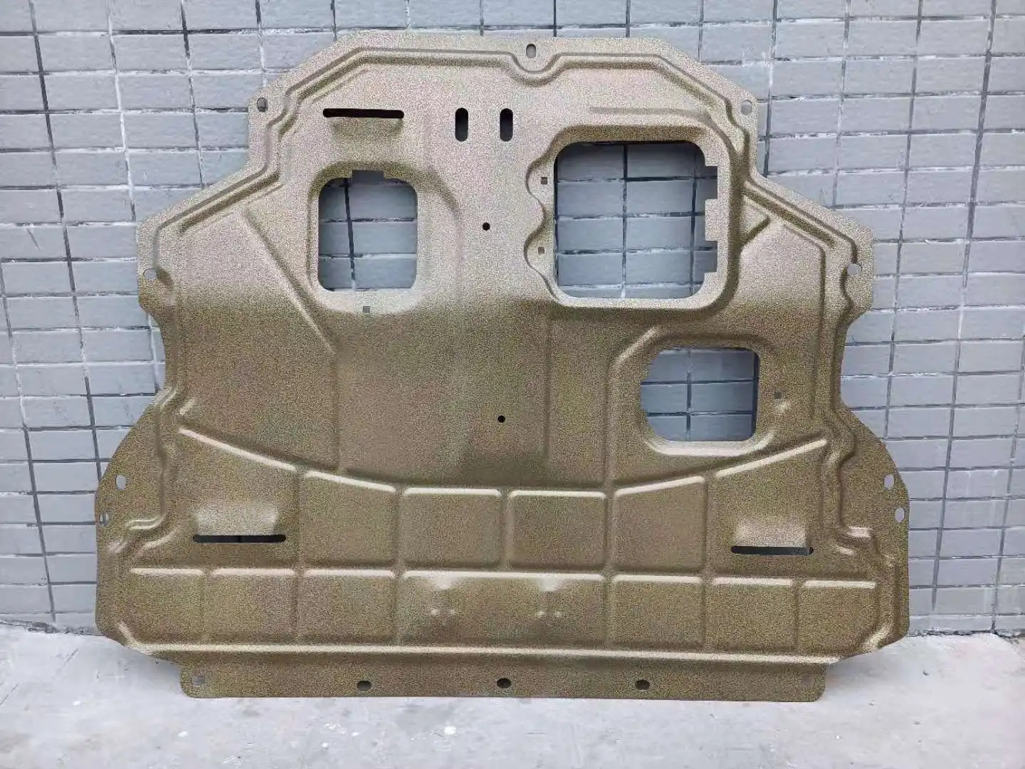 

Auto Parts Rustproof Aluminum 3D Engine Cover For MG5