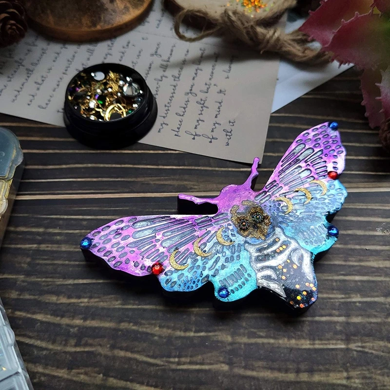 

Handmade Moth Bee Keychain UV Crystal Epoxy Mold Hanging Pendants Resin Silicone Mould DIY Crafts Jewelry Casting Tool