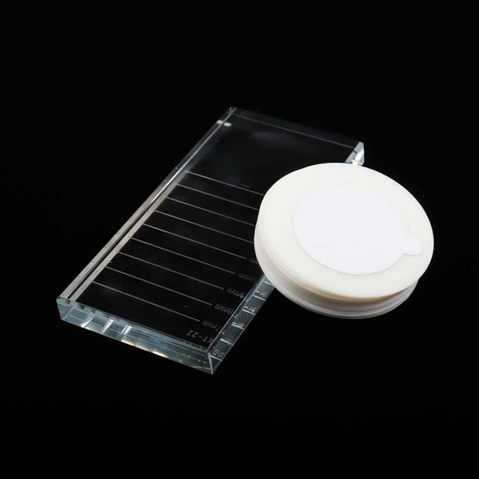 

30pcs Disposable Grafting Eyelash Glue Skicker Portable Adhensive Holder Eyelash Extension Glues Pallet on Jade Stone Pad