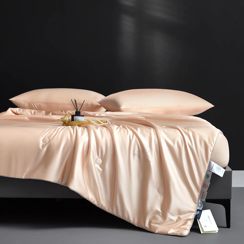 

Dreamreal Шелковое одеяло из тутового шелка