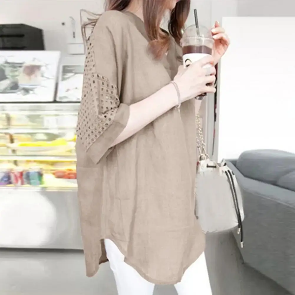 

Mid-length Women Top Chic Comfy Women's V-neck Lace Tops with Side Split Hem for Casual Wear Everyday Style Half Sleeve Casual