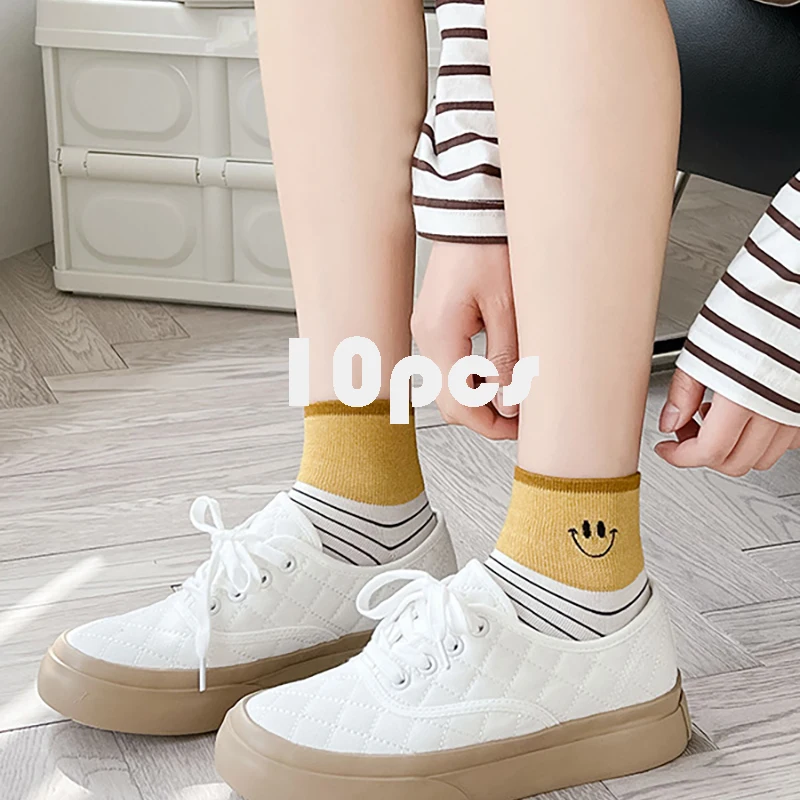 

Pop Socket Kawaii Harajuku Spring, Summer and Autumn Striped Women's Socks Cute Embroidery Smiley Casual All-match Trend
