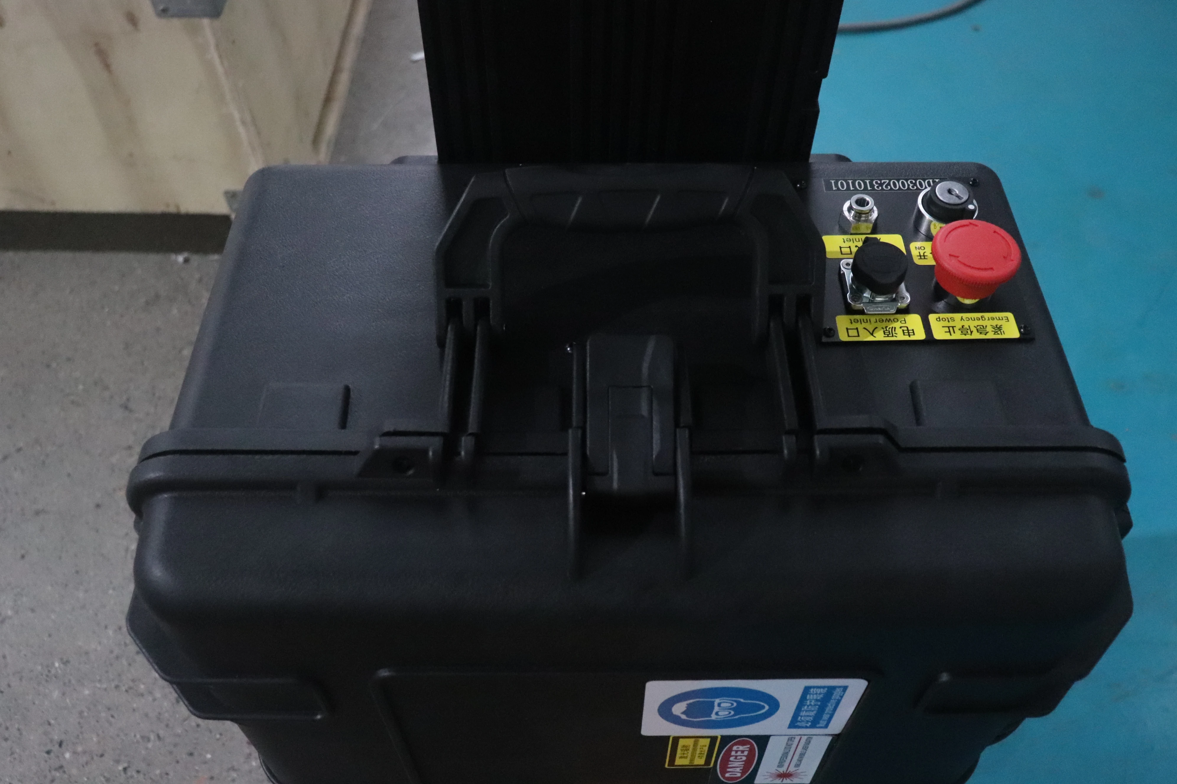 Популярная портативная машина для очистки Волоконным лазером легкое