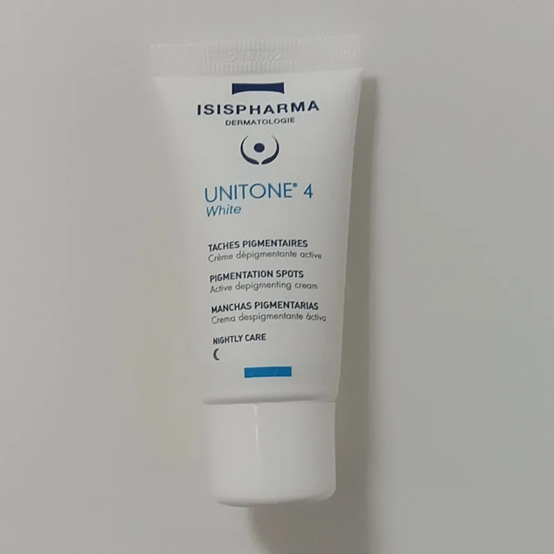 

Unitone 4 White De Pigmentation Cream Remove Dark Brown Spots Whitening And moisturizing skin 30ML