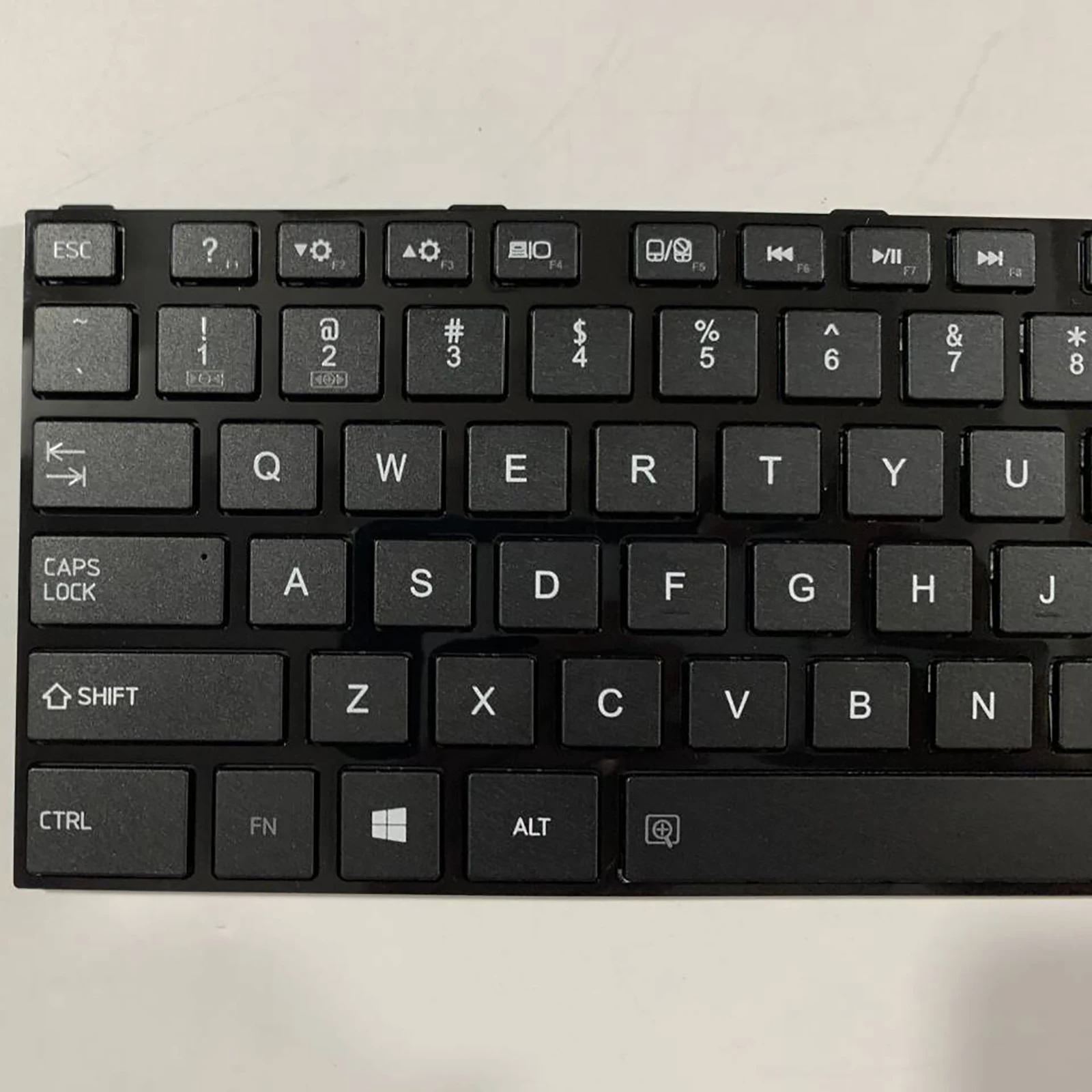 Клавиатура ноутбука Toshiba L40t-A L45 L45-A L40 L40-A L40D L40D-A L40Dt L40t, американская раскладка (art.: 3920d3885c080) - 3920d3885c080