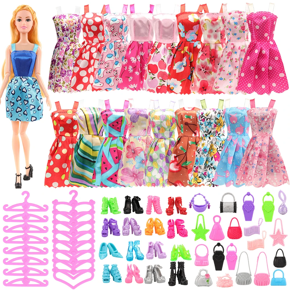 

Fashion Dolls Accessories Daily Outfit 105 Items/set=20 Dress + 50 Shoes + 50 Bags + 20 Hangers Clothes for Barbie Doll Toys