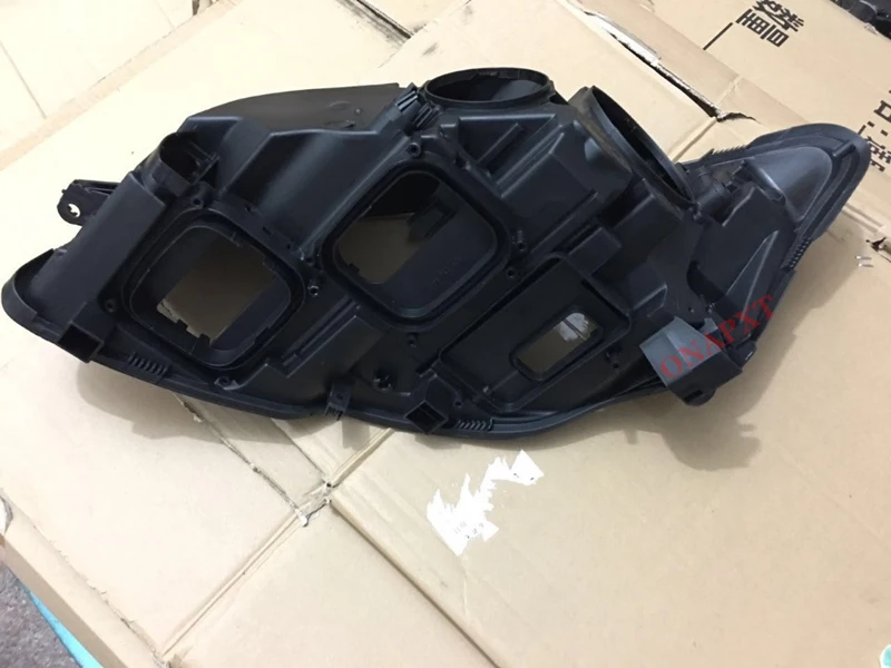 Задняя крышка передней фары Mercedes-Benz S-Class W221