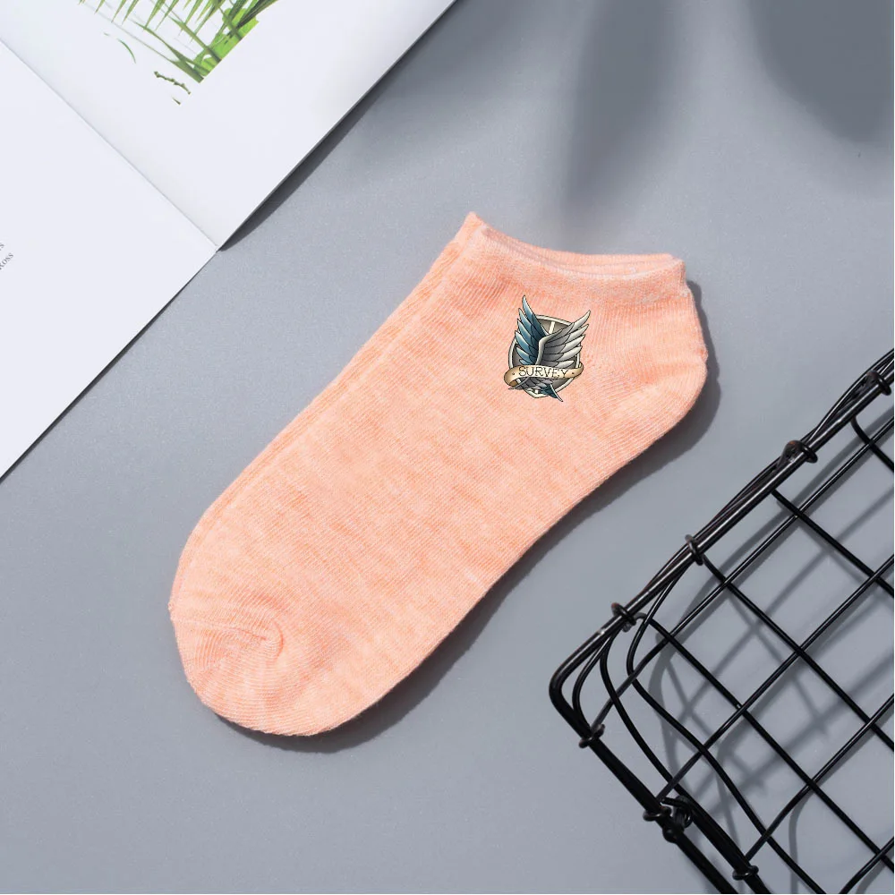 

Носки хлопковые карамельных цветов с героями аниме «атака на Титанов»