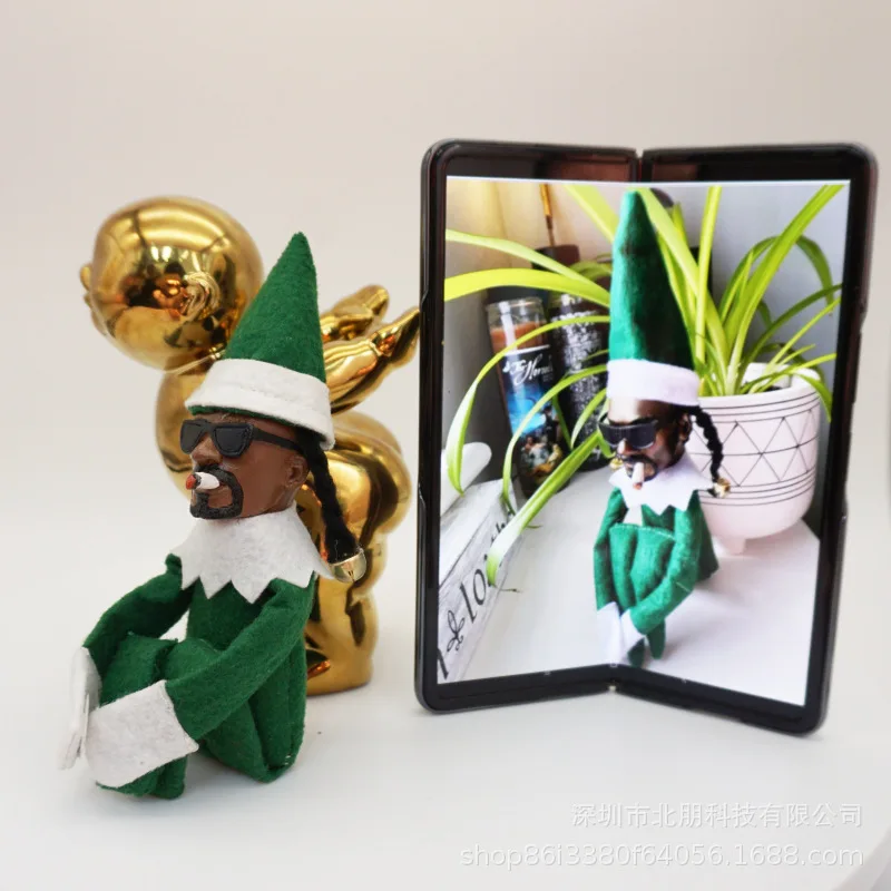 

Snooping Bending Christmas Elf Doll Black Felt Doll Resin Doll Christmas Gift Decoration