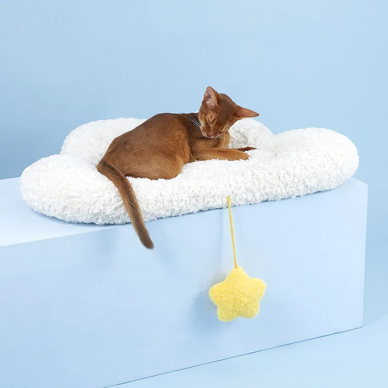 

Cloud Cat Thicken Warm Pet Sleeping Mats Fleece Dog Mat Autumn And Winter Creative Soft Comfortable Sleeping Mats Cat Bed Kennel