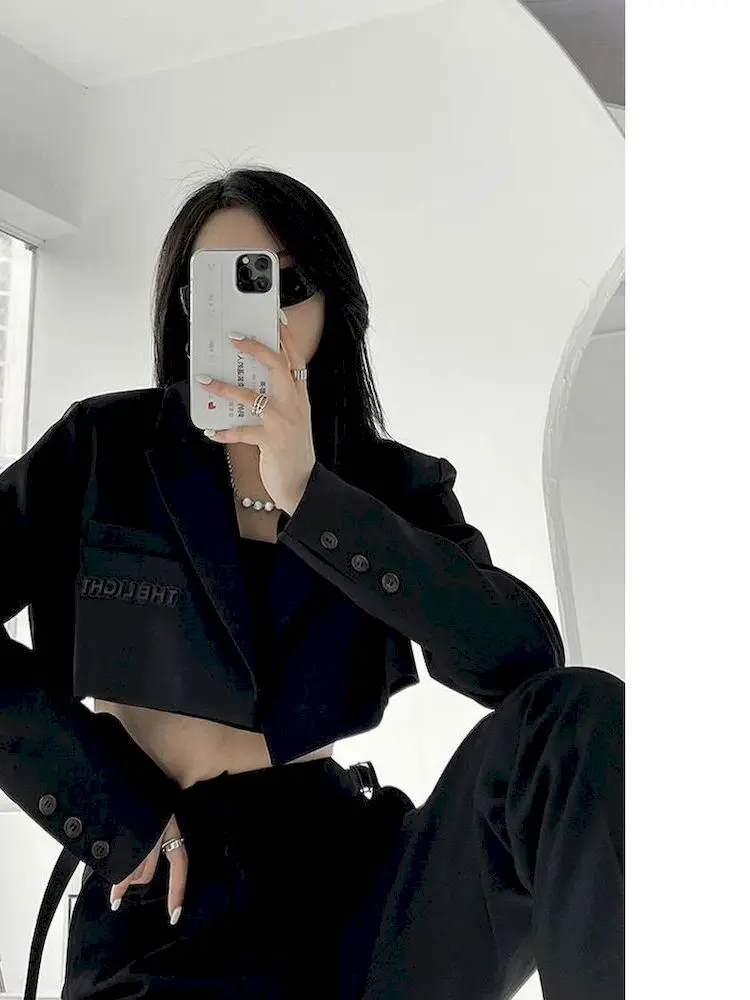 

Short Blazer Women Korean Blazer Long Sleeve Vintage Tops Women Blazers Buttons Notched Neck Crop Top Casual Streetwear Harajuku