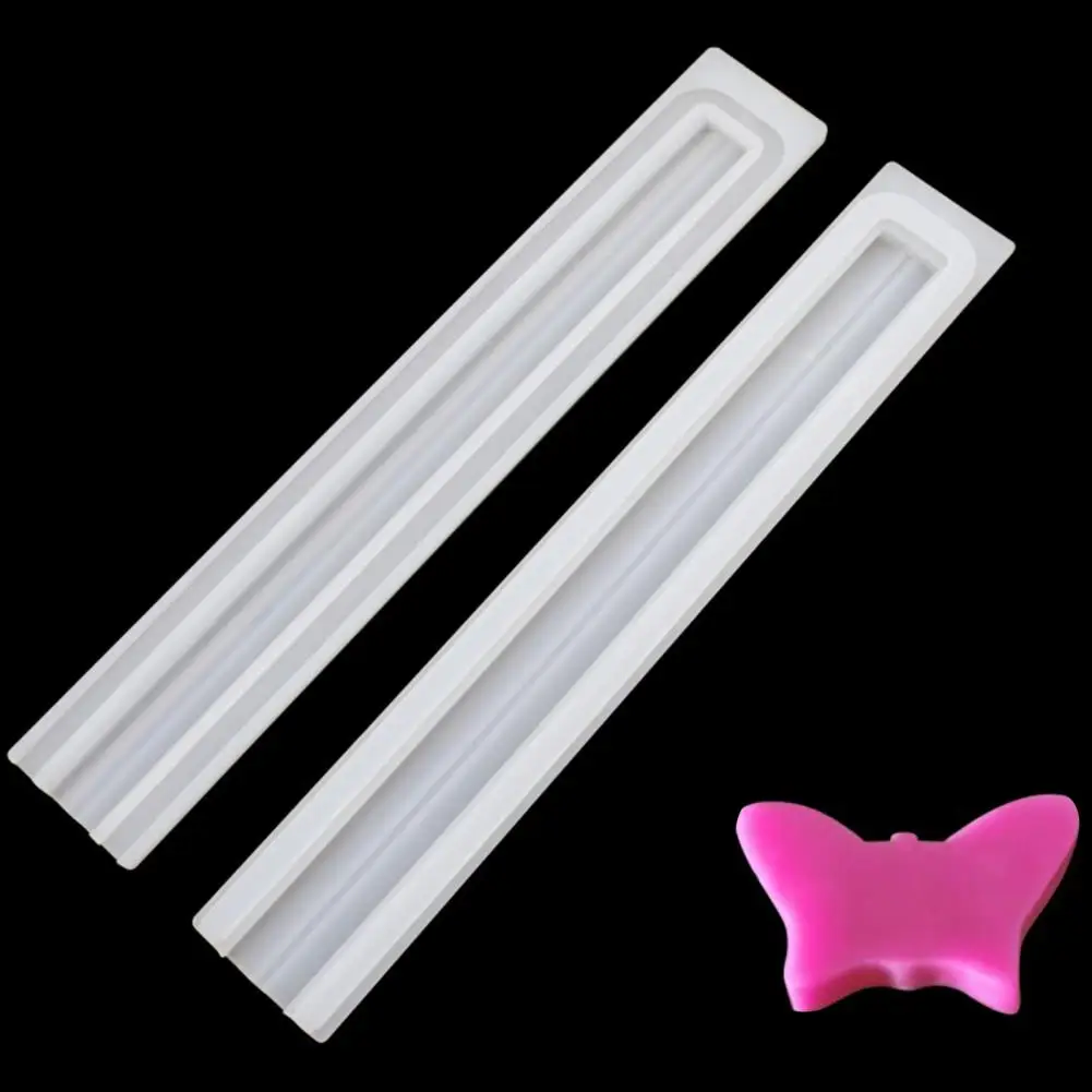 

Convenient Multifunctional Cake Tube Mold Food Grade Christmas Tree Butterflies Snowflake Layer Cake Mould DIY Handcraft