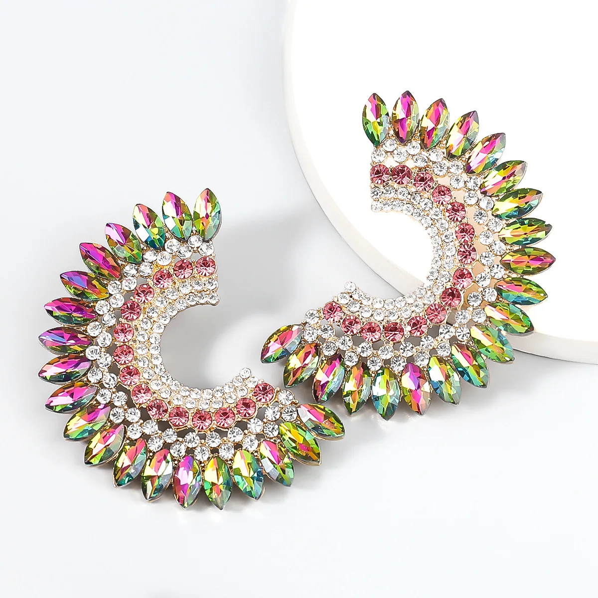 

Fashion Gold Color C-shape Statement Stud Earrings for Women Party Jewelry