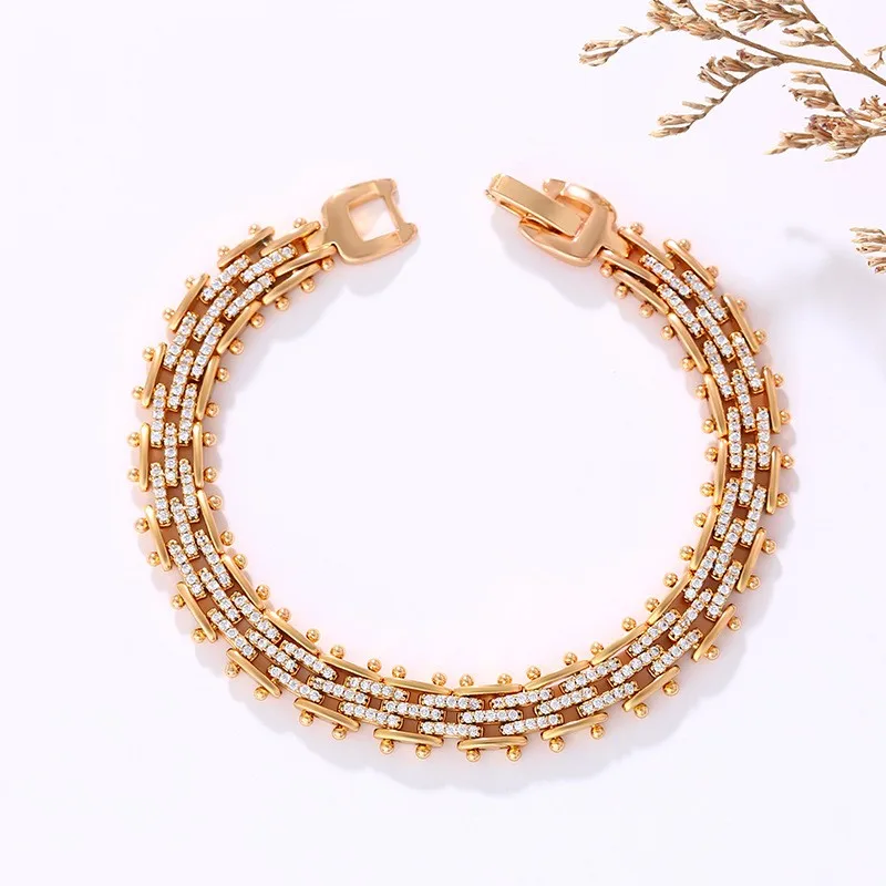 

Advanced 18K Gold Plating Bracelets Charm Pave CZ Gilding Bangle For Women Girl Fashion Zircon Jewelry Classical Bracelet Gift