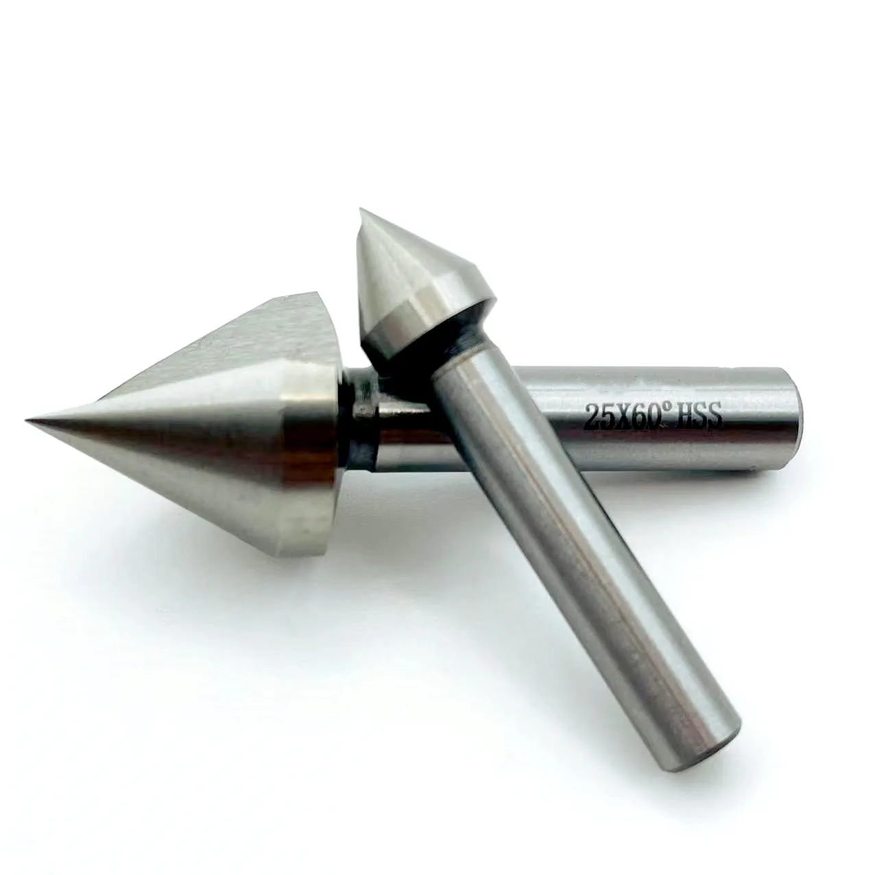 Рисунок 3 - Зенкер из твердых металлов с одной кромкой