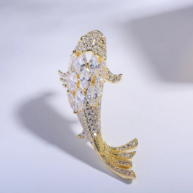 

New Copper Inlaid Zircon Japanese Corsage Autumn and Winter Coat Accessories Inlaid Zircon Koi Brooch Men and Women Pin Brooch