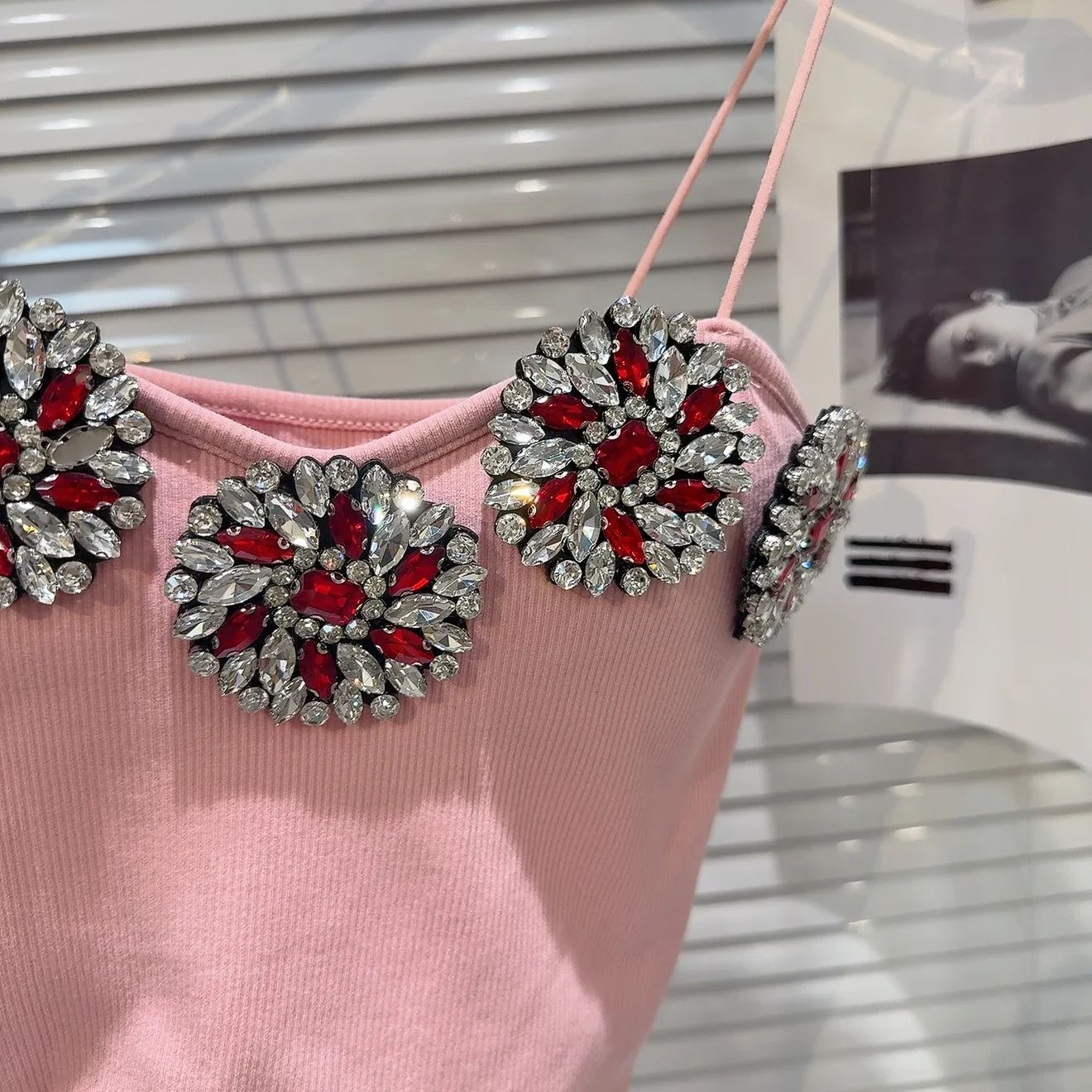 Новинка весны 2024 темпераментный подиумный камзол для женщин тяжелая