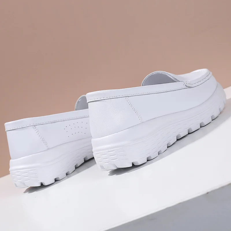 

Nurse shoes Soft soled breathable small white shoes Women's 2023 autumn new women's shoes Leather thick soled nurse shoes