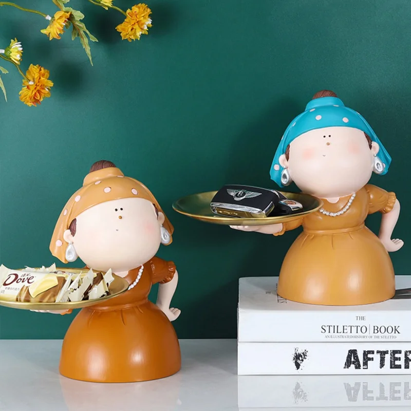 

Nordic Home Decor Girl Artist Resin Statue Golden Storage Tray Organizer for Cosmetics Jewelry Organizer Small Things Organizer