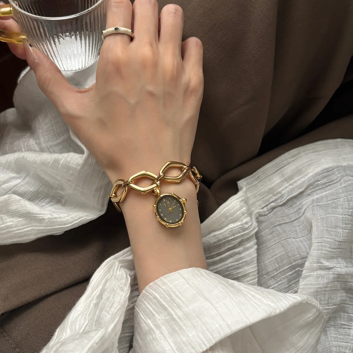 Женские часы Reloj Mujer для девочек, кварцевые часы, золотые, серебряные, из нержавеющей стали, Orologio, женские наручные часы с дизайнерским браслетом, часы с овальным циферблатом (art.: 3920da767eb3d) - 3920da767eb3d