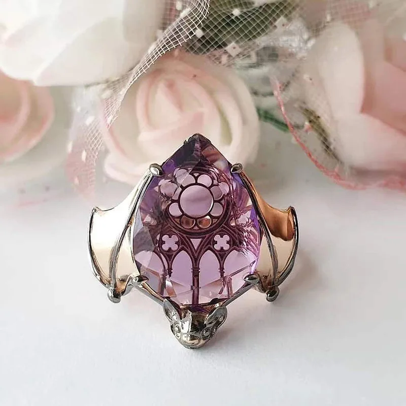 

New Style Vintage Bat Finger Rings Inlaid Pruple Water Drop Shape Zircon Ring for Women Fashion Party Jewelry Gifts Wholesale