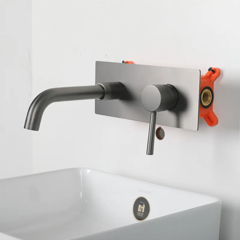 

Латунный настенный смеситель для раковины