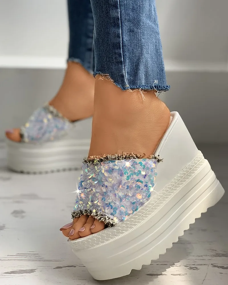 Summer 2020 Peep Toe Sequins Fringe Hem Wedge Heeled Slippers Bling Platform Slides Fashion Casual Outdoor Sandals Ladies Shoes