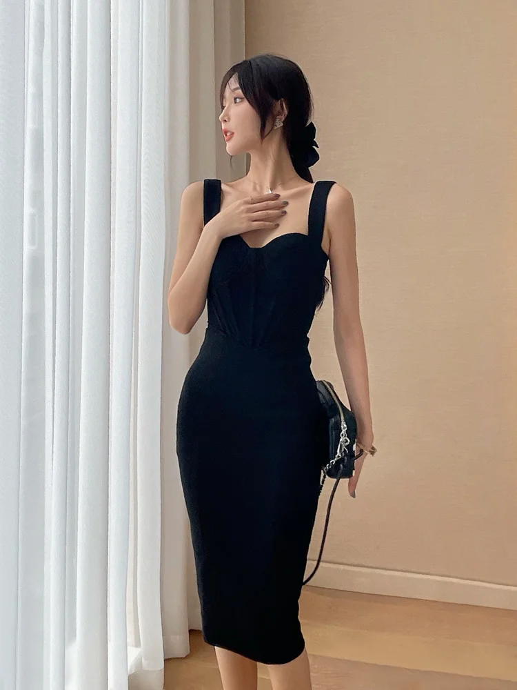 

Черное платье на бретелях для женщин на весну/лето во французском стиле Хепберн привлекательный дизайн облегающая юбка с запахом на талии ягодицах длинная юбка