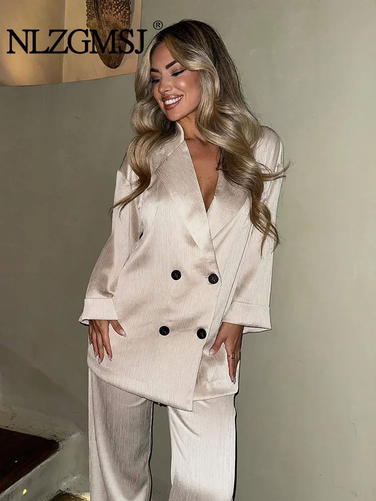 Женский офисный костюм из блейзера и брюк двубортный пиджак с длинным рукавом