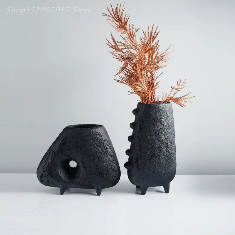 

Black Resin Vase Irregular Handmade Vase Hollow Crafts Ornaments Flower Arrangement Accessories Home Decoration Vases Pots