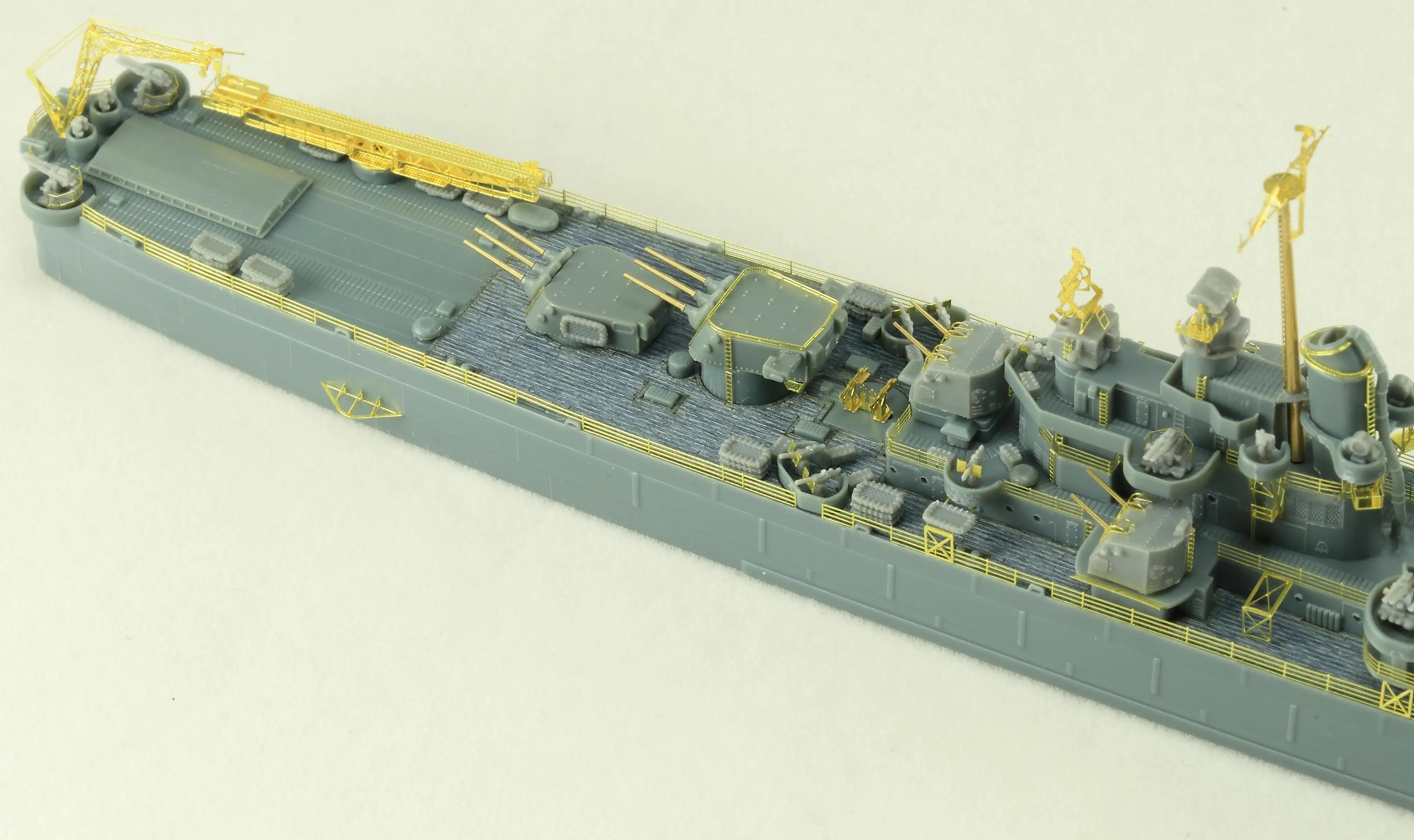Набор модели VEE Hobby V57020 масштаб 1/700 USS CLEVELAND CL-55 1945 стартовая версия