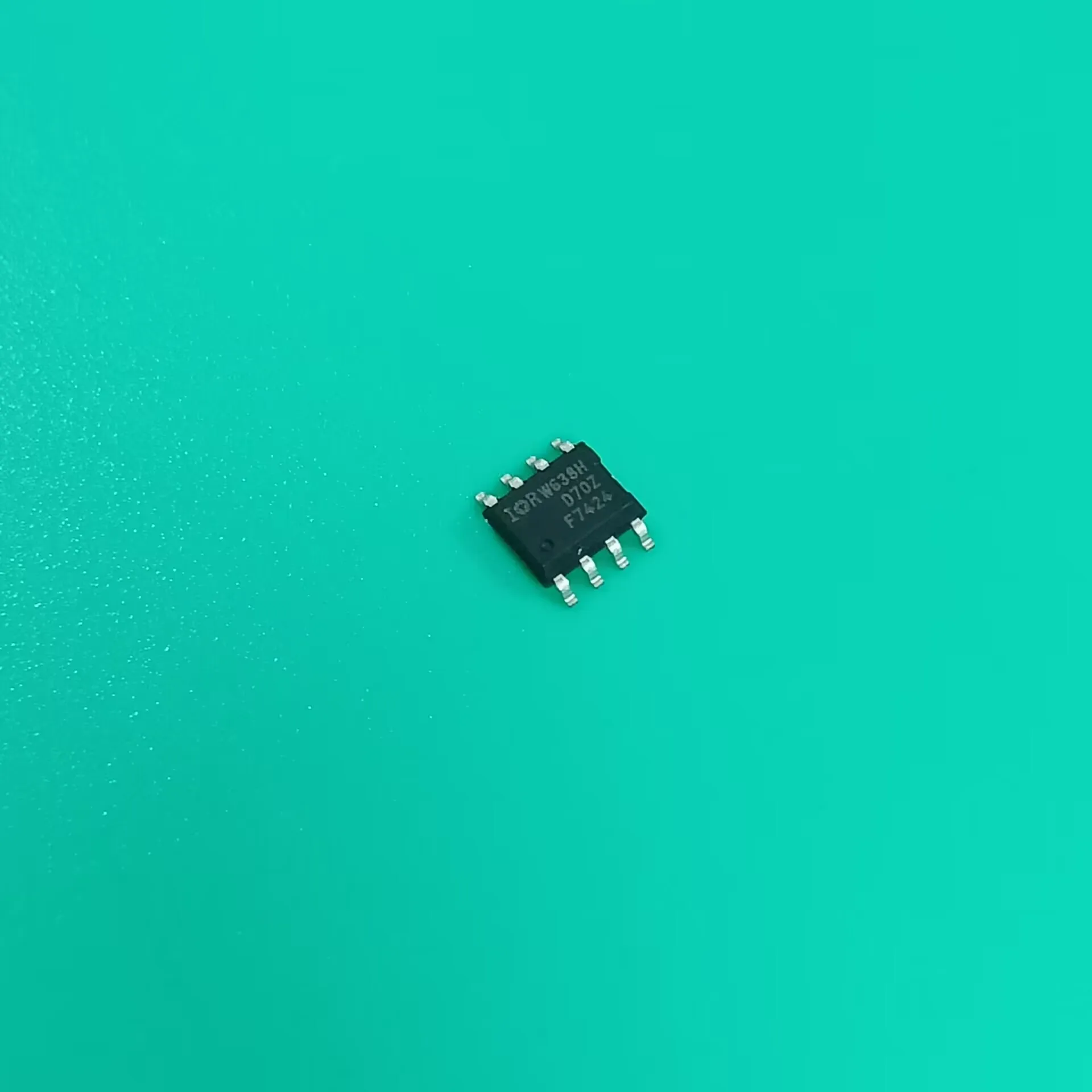 

5pcs/lot IRF7424TRPBF SOP8 IR F7424 TRPBF MOSFET P-CH 30V 11A 8SO IRF7424PBF IRF7424TR PBF IRF 7424TRPBF 7424