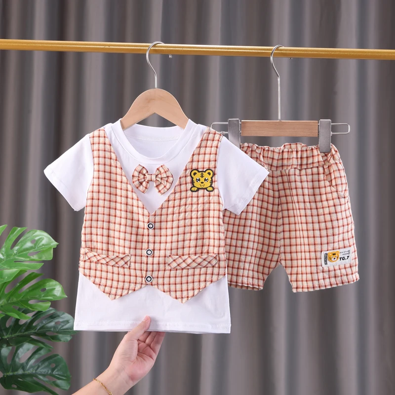 

Toddler Infant Baby Clothing Summer Clothes Kids Boy Plaid Print Suit Short-Sleeved Fake Two-Piece T-shirt + Shorts 2pcs Set