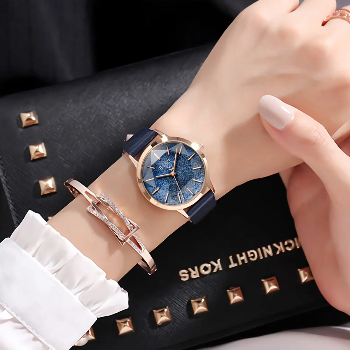 Женские женские часы кварцевые с имитацией мечты модные браслет из натуральной