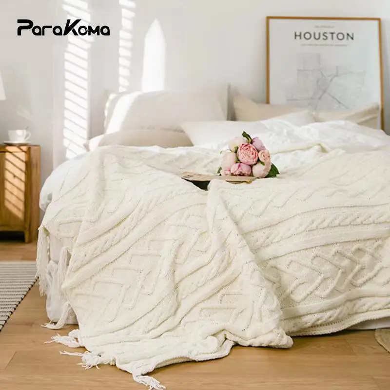 Chenille Knitted Blankets Scandinavian Style Heart Twist Tassel Design Soft Bedspread Warm Thick Blankets for Bed Throw Blanket