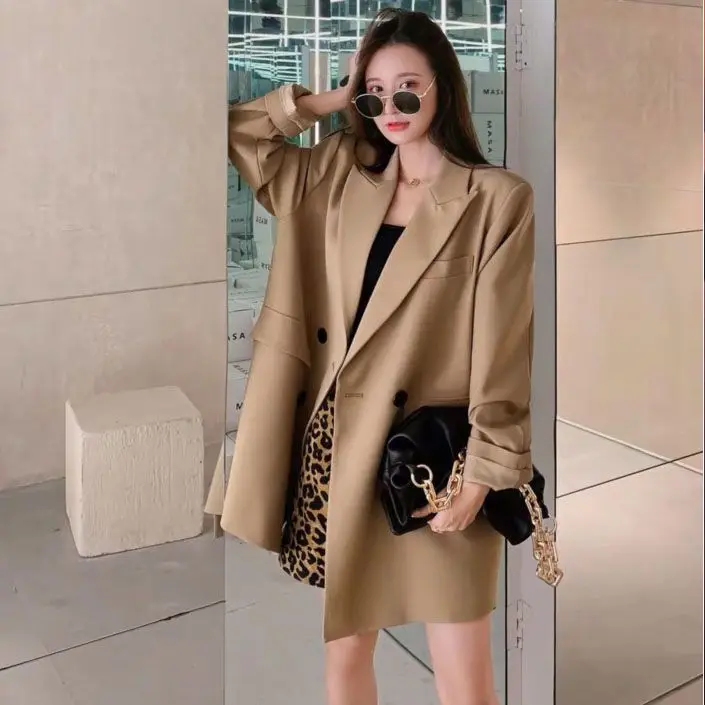 Fashionable Long-sleeved Double-breasted Blazers in Khaki for Women with a Simple Yet Sophisticated Look