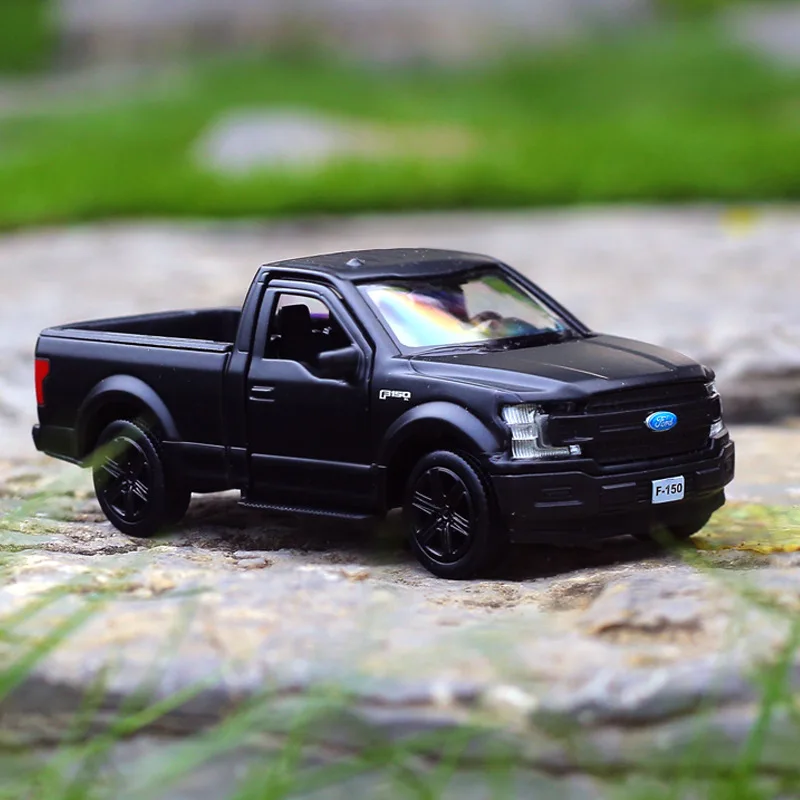 

Ford F150 SVT Raptor Off-Road Pickup Truck RMZ city Car Styling 1:36 Alloy SUV Model Simulation Exquisite Diecasts ; Toy Vehicle