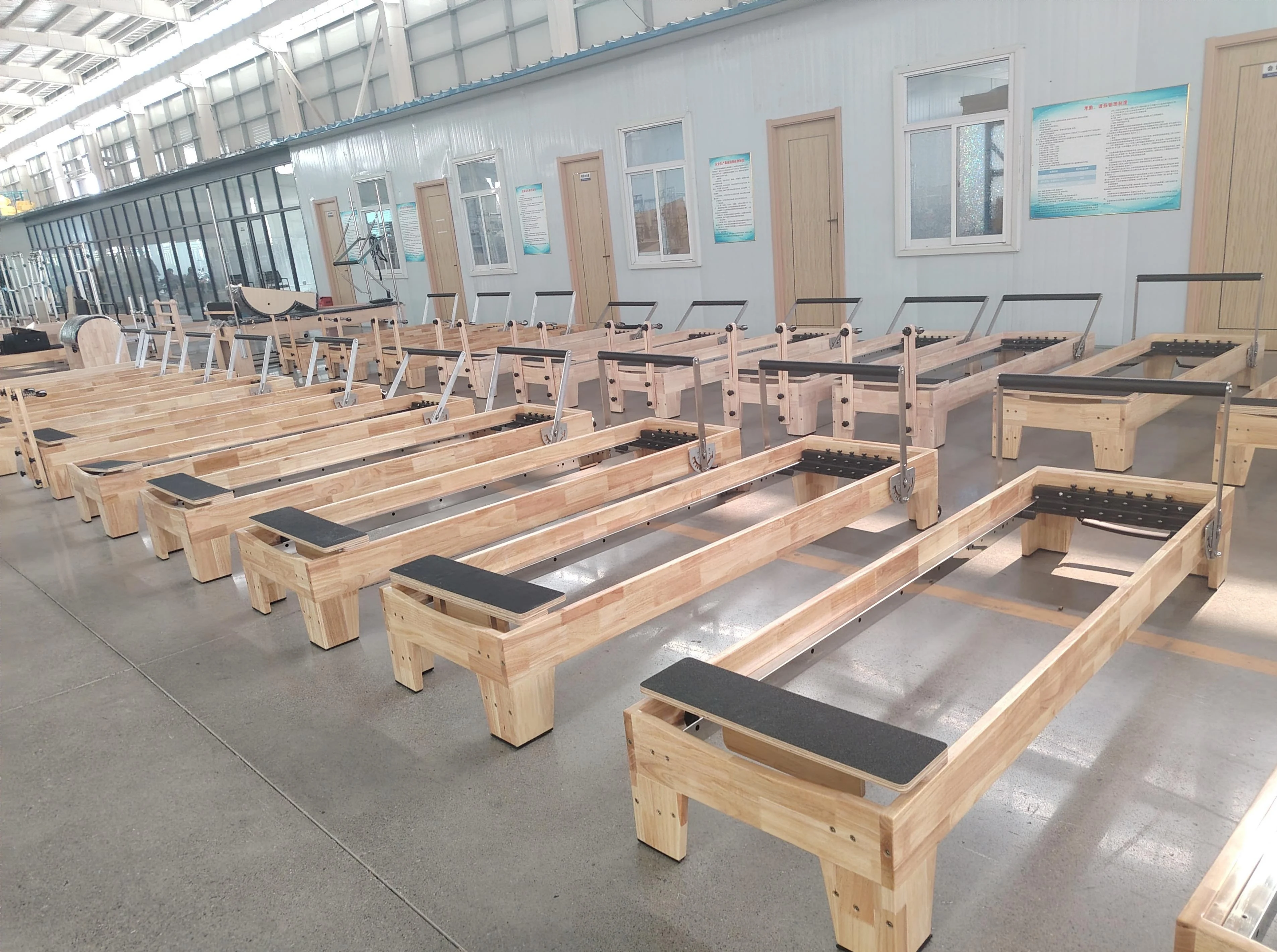 Оптовая продажа по лучшей цене: умный мини-тренажер для пилатеса Power Gym Pro, легкий, складной, золотистого цвета, из дуба. (art.: 3920dce05216f) - 3920dce05216f