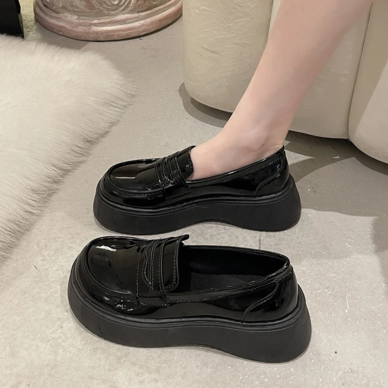 

Shoes Woman Flats Casual Female Sneakers Shallow Mouth British Style Round Toe Clogs Platform Oxfords Loafers With Fur Dress Pre