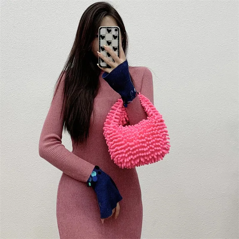

Soft Plush Unique Women Small Tote Bag Fashion Tassel Solid Color Handbags Lightweight Key Pouth Cute Phone Purses