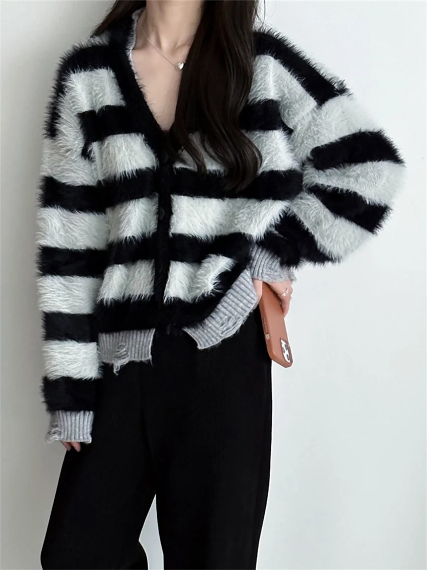 

HziriP 2023 Soft Winter Cardigans Coats Women Elegant Office Lady Streetwear Mujer Loose Warm Chic New Classic Stripes Sweaters