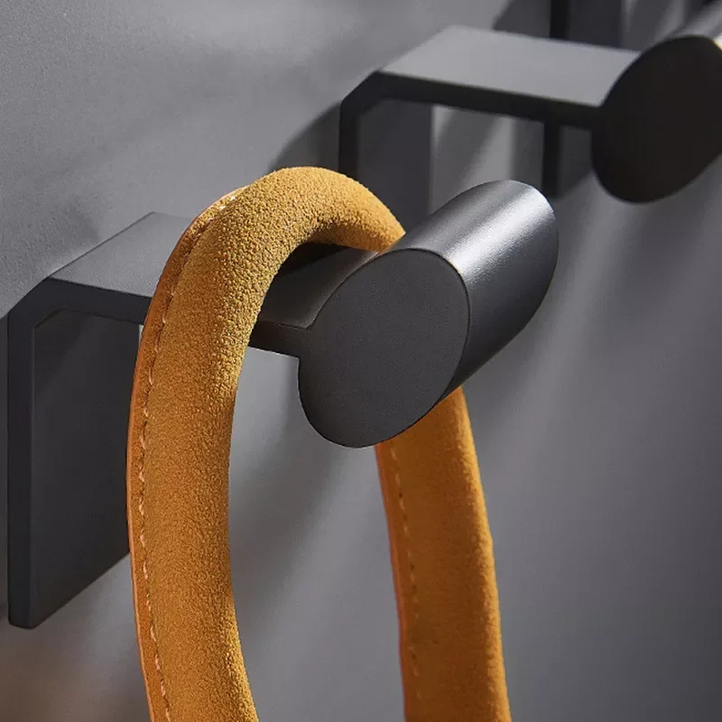 

Black Coat Hook Space Aluminum Wall Hook Kitchen Bathroom Hanger Towel Hook for Hotel Waterproof Bathroom Hardware