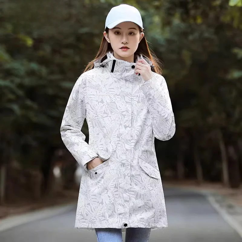 Уличная куртка средней длины женская съемная три в одном новинка 2024