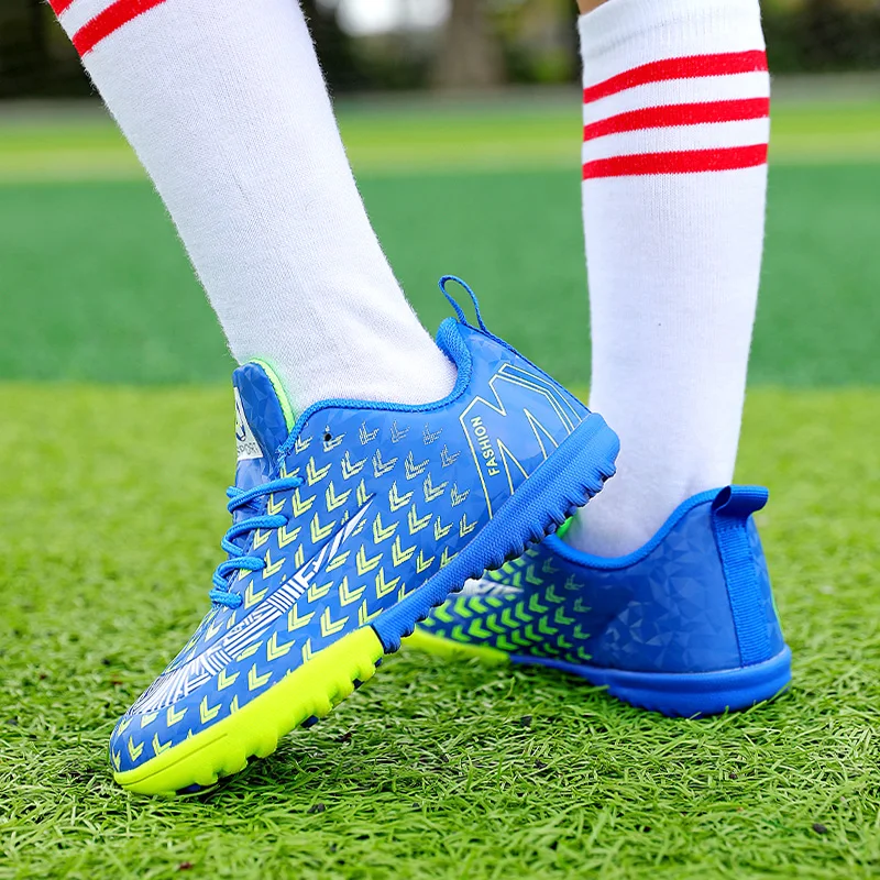 Football Shoes For Kids Summer 2022 Fashion Casual Sports Girls Sneakers Children Boots Boys Soccer Footwear