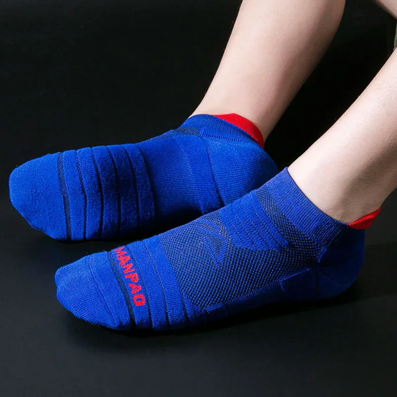 New Men Basketball Football Sock Breathable Outdoor Protect Feet Wicking Bike Running Football Sport Socks Men Sock